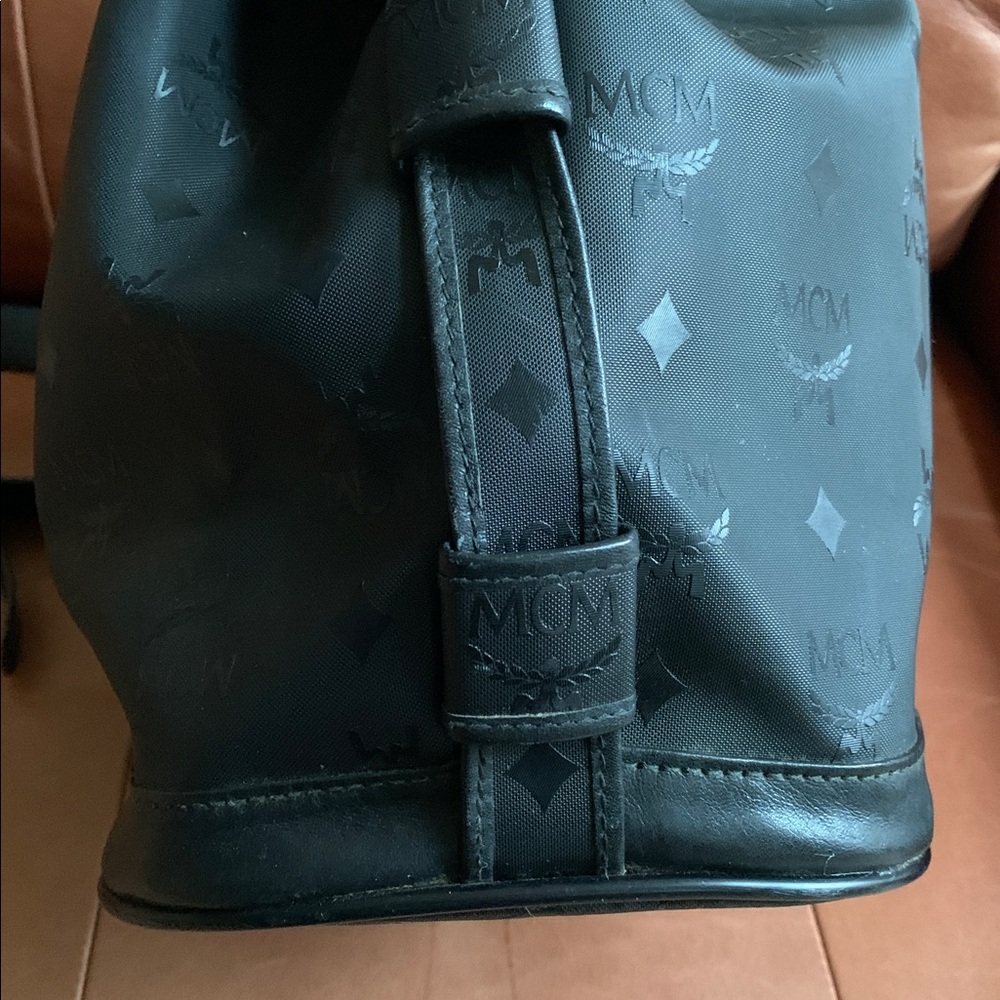 🖤💋MCM Black Canvas Monogram Bucket Backpack💋🖤 - Picture 5 of 13
